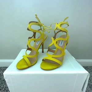 Steve Madden Yellow Leather Heels - Size 7.5